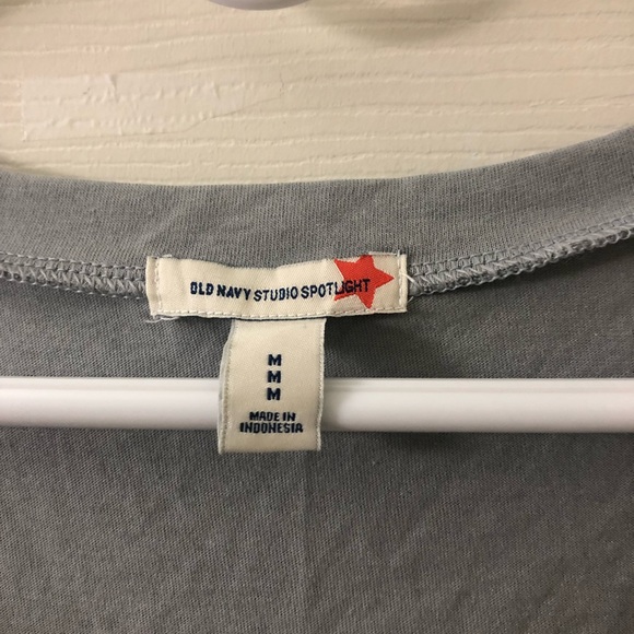 4 Sweatshirts 🔥🔥👚👚👚👚 - Picture 6 of 8